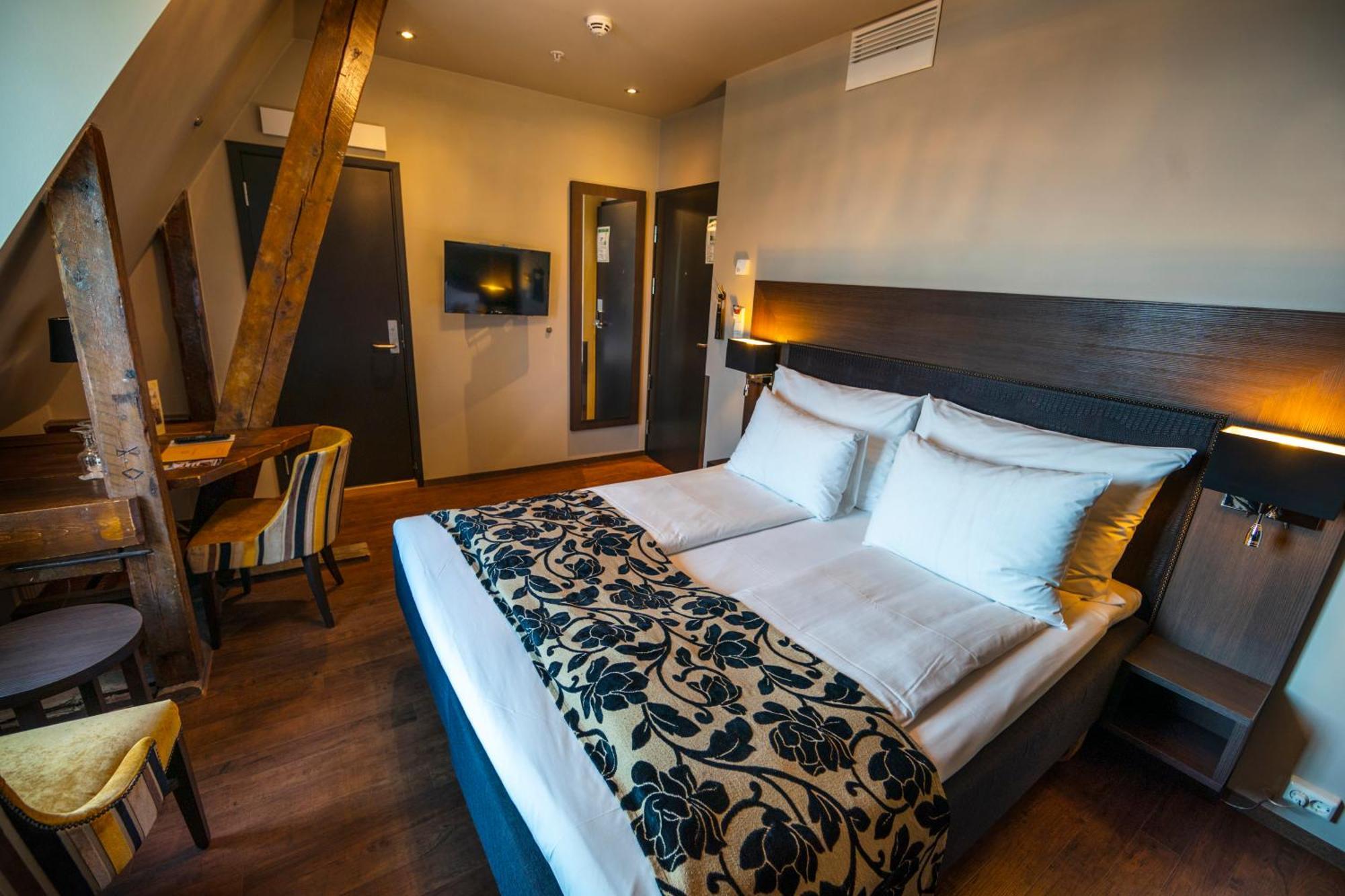 Banken Hotel 호이예순 외부 사진